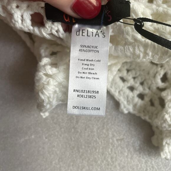 Delias Crochet Halter Top Women XXS White Floral Embroiderd Dolls Kill Festival - Picture 7 of 8